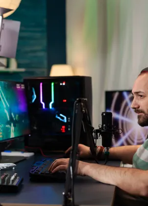 Player streaming an esports match
